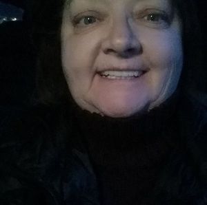 Meet your Posher, Debie